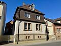 Familienhaus mit Garten & Nebengebäude – 
viel Platz für Ihre Zukunft - Straßenansicht