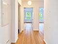 Außergewöhnliche 4-Zimmer-Wohnung mit Garten, Terrasse & Balkon in guter Lage von Bockenheim - Flur 2