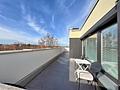 Exklusive 4-Zi.-DG-Wohnung mit 3 Terrassen und zwei TG-Plätzen in Aschheim - Südwest-Terrasse
