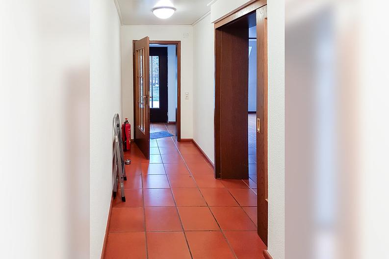 Liebhaberobjekt in ruhiger, sonniger Lage von Erbach- Erlenbach! - Hinterhaus-Diele-WF