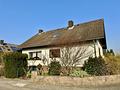 Freistehendes Einfamilienhaus
mit Garten, Kamin und Terrasse
- viel Platz für die Familie - - Seitenansicht