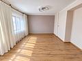 Attraktives Wohn- und Gewerbeensemble mit ca. 395 m² in Frankfurt-Schwanheim - Wohnung 3 Wohnzimmer