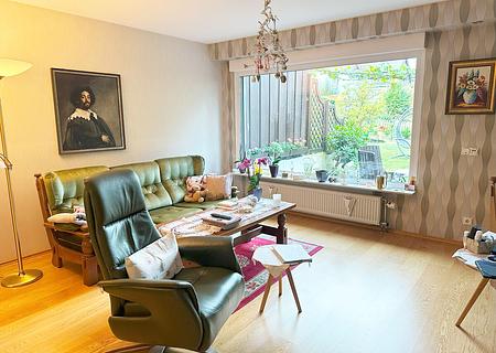 Dieses Eigenheim in Neu-Anspach wartet auf eine Familie! - Wohnzimmer