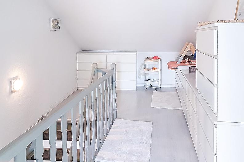 Grosse Maisonette-4-Zimmer-ETW, zentrale Lage in Höchst - ideal für Selbstnutzer & Kapitalanleger! - DG_Flur