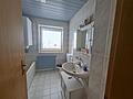 Attraktives 3 Familienhaus in Giengen - Badezimmer Wohnung EG