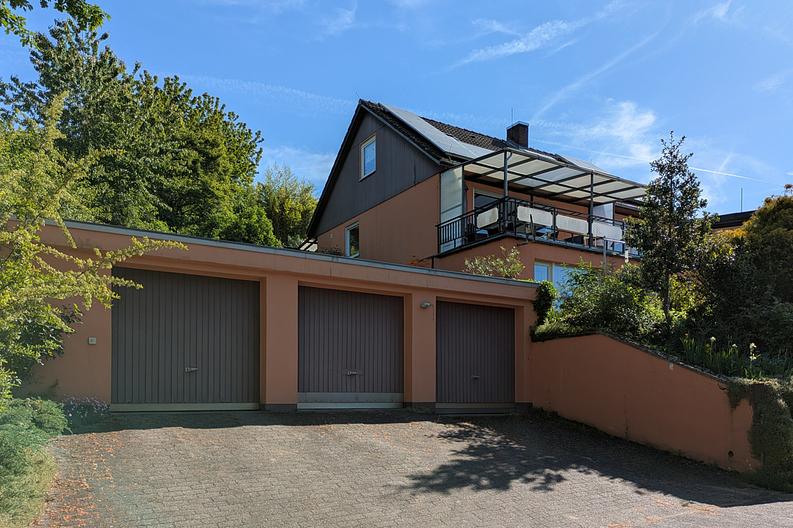 Ein Haus? Eine Wohnung? Eigentlich beides! Große ETW mit Garten in ruhiger, sonniger Süd-West-Lage! - Ansicht-SW