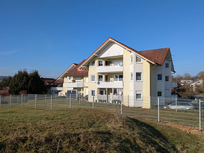 Helle 3-Z-ETW, 2 Stellplätze, in ruhiger Randlage von Erbach für Selbstnutzer und Kapitalanleger! - Ansicht S