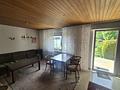 Reihenmittelhaus mit Terrasse, Balkon und viel Gestaltungspotenzial in Maintal-Bischofsheim - Wohnzimmer