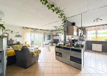Vielseitiges Anwesen mit Mehrfamilienhaus, Bungalow und großer Halle in Brensbach! - Mehrfamilienhaus