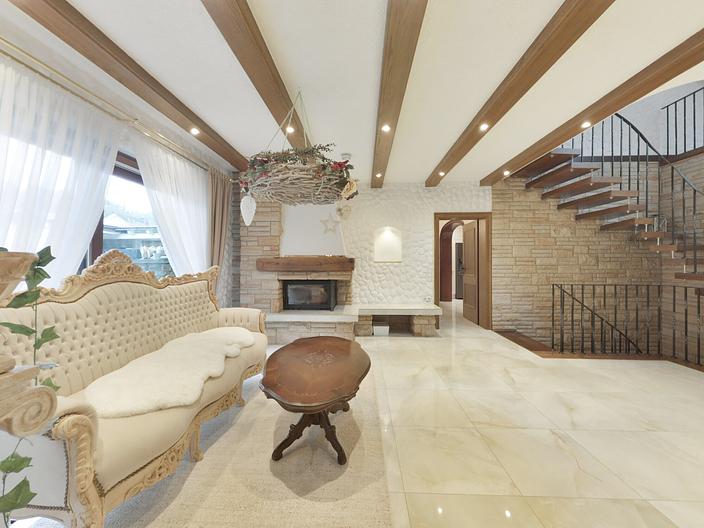 Exklusives Familienparadies mit Panoramablick auf die Burg Breuberg! - Foyer/Kaminzimmer