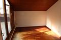 Wunderbare Dachgeschosswohnung mit großer Loggia, großem Hobbyraum und Tiefgaragenstellplatz - Zimmer