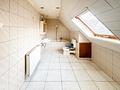 Aus Alt mach Neu – Ihr Projekt für ein kernsanierungsbedürftiges Haus in Wiebelsbach/Groß-Umstadt - Badezimmer DG