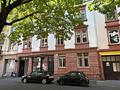 Attraktives Ensemble im Frankfurter Nordend– Denkmalgeschütztes Vorder- und Hinterhaus mit Potenzial - Vorderansicht 3