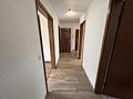 Gepflegte 3-Zimmer-Dachgeschosswohnung mit Stellplatz und Südbalkon - Flur