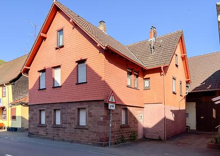 Einfamilienhaus mit Scheune – viel Potenzial für Ihr Herzensprojekt