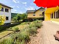 Mit Weitblick wohnen – gepflegtes Einfamilienhaus mit Einliegerwohnung und Ausbaureserve - Garten_2