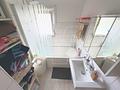 Gepflegtes Ein- / Zweifamilienhaus mit Doppelgarage, Terrasse, und großem Garten - Badezimmer OG