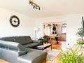 Zweifamilienhaus mit Werkstatt, Garage und Garten mit Weitblick - EG_Wohnzimmer