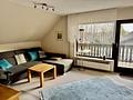 Freistehendes Einfamilienhaus
mit Garten, Kamin und Terrasse
- viel Platz für die Familie - - Zimmer im DG...