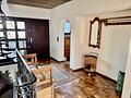 Freistehendes Einfamilienhaus
mit Garten, Kamin und Terrasse
- viel Platz für die Familie - - Garderobe
