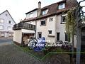 Haus mit Geschichte sucht neue Zukunft – 1-2 Familienhaus mit Potenzial - KFZ-Stellplatz