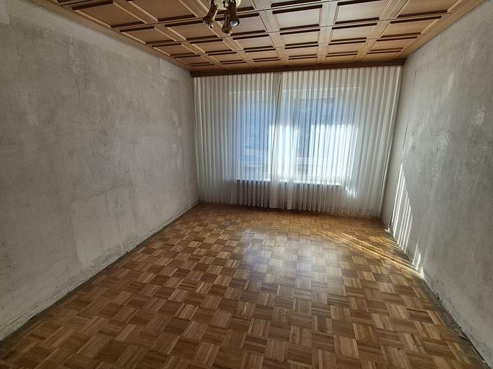 Großzügige Doppelhaushälfte mit zwei Wohneinheiten und viel Potenzial - Schlafzimmer