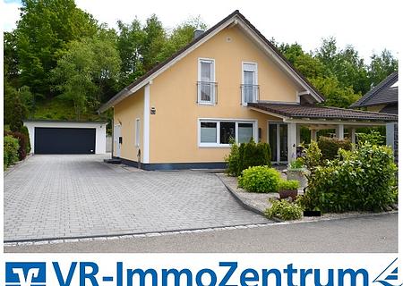 modernes Einfamilienhaus mit zusätzlichem Baufenster  – bezugsfertig und energieeffizient - Außenansicht