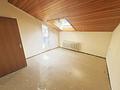 Dreifamilienhaus mit 3 Garagen – ideal für Eigennutzer & Kapitalanleger - Schlafzimmer DG
