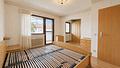 Gepflegtes Reihenmittelhaus in ruhiger Wohnlage von Raunheim – mit Terrasse, Balkon und Garten - Schlafzimmer mit Zugang zum Balkon - OG