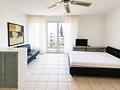 Exklusive 1-Zimmer-Wohnung mit Balkon, Skylineblick & TG-Stellplatz in Bestlage Bockenheim - Wohn und Schlafzimmer