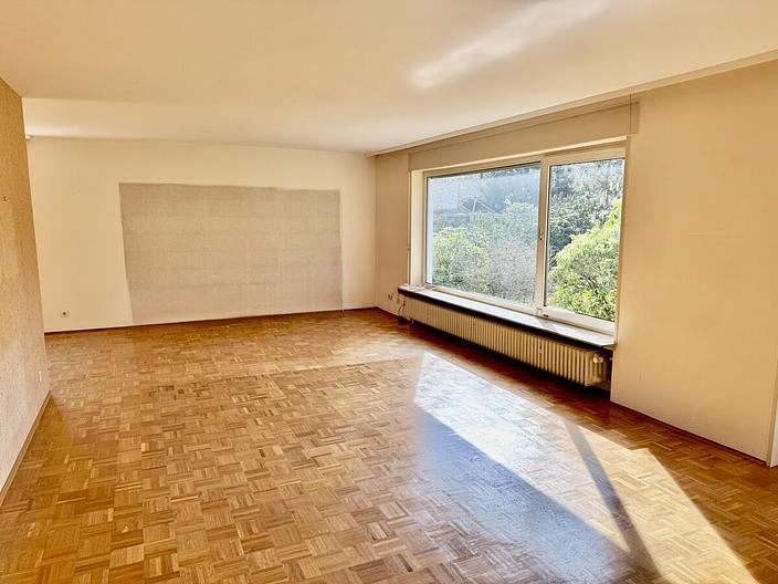 Freistehendes Familienhaus
mit großem Garten in ruhiger Lage - ...hell und freundlich.