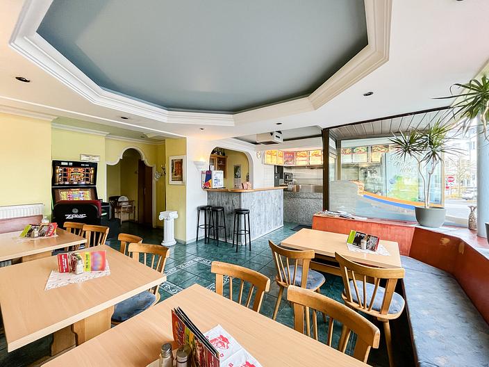 Kapitalanlage mit Entwicklungspotenzial – zwei gepflegte Häuser im Stadtkern von Erlenbach am Main - B35_Vorderes Haus: EG Imbiss