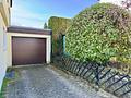 Freistehendes Familienhaus
mit großem Garten in ruhiger Lage - Garage & Stellplatz