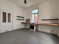 Altbaucharme trifft Wohnkomfort – Stilvolle 4-Zimmer-Wohnung mit Balkon, Tageslichtbad u. Stellplatz - Küche