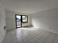 Helle 3.Zi.-Wohnung mit Balkon und attraktiver Verkehrsanbindung - Küche Ansicht 1