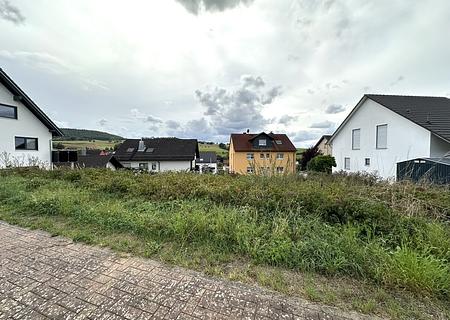 Hier beginnt Ihr neues Zuhause – Baugrundstück in beliebter Lage in Sommerkahl - Frontansicht
