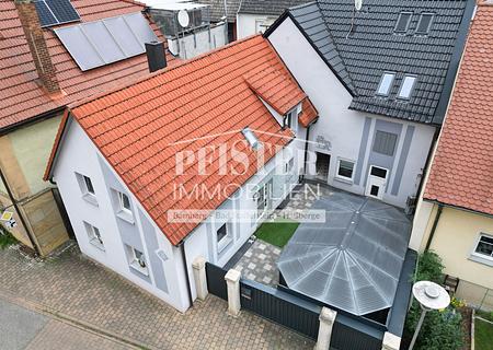 Einfamilienhaus mit ausgebauter Scheune in Kemmern - Außenansicht