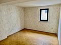 Seltenes Schmuckstück mit Charme und Geschichte – zentrales Ein- oder Zweifamilienhaus mit Garten - Zimmer im EG