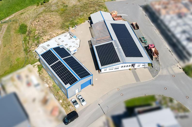 Neuwertiges Gewerbeobjekt – Büro-Gebäude, Lager- & Werk-Halle
in Erbach! - Ansicht-SW