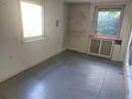 Handwerker aufgepasst! 
EFH mit Kernsanierungsbedarf auf wunderschönem Grundstück - Zimmer