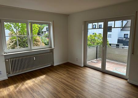Lichtdurchflutete 3-Zimmer-Wohnung mit Balkon 
und Garage in gepflegtem Wohnhaus - Essbereich