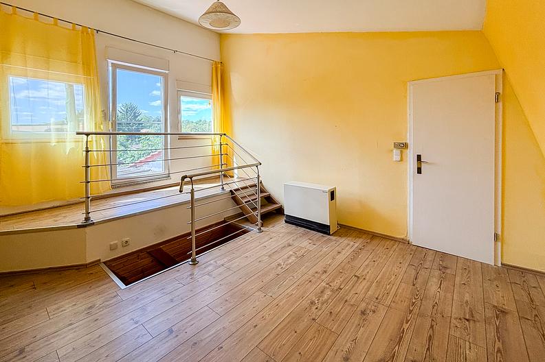 Ruhig gelegenes Familienhaus in idyllischer Lage von Groß-Umstadt/Klein-Umstadt - Elternzimmer