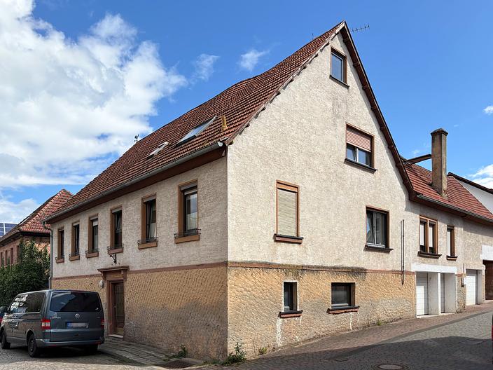 Aus Alt mach Neu – Ihr Projekt für ein kernsanierungsbedürftiges Haus in Wiebelsbach/Groß-Umstadt - Seitenansicht_I