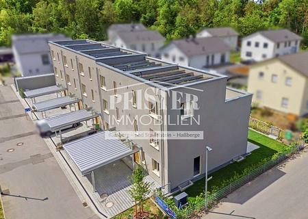 Stilvoll wohnen in Bamberg – Modernes Neubau-Reihenhaus mit viel Platz - Außenansicht