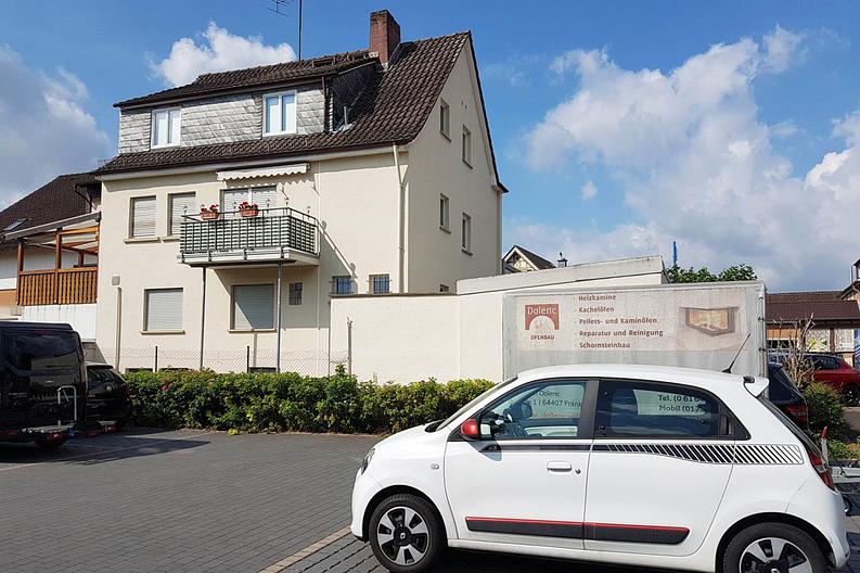 Wer besitzt schon eine eigene Bank / Gemischt genutzte Immobilie in Fränkisch-Crumbach