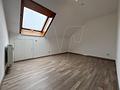Gepflegte 3-Zimmer-Dachgeschosswohnung mit Stellplatz und Südbalkon - Kinderzimmer