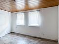 Charme über drei Ebenen – helles Wohnhaus mit Balkon und Weitblick in Kirchzell - EG_Wohnzimmer