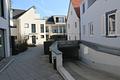 Neuwertiges Einfamilienhaus mit Aufzug und zwei Tiefgaragenstellplätzen in Toplage am Quellenpark - Zufahrt Tiefgarage