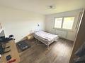 Gepflegtes Ein- / Zweifamilienhaus mit Doppelgarage, Terrasse, und großem Garten - Schlafzimmer EG