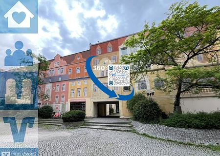 Attraktive 1,5-Zimmer-Wohnung im Herzen der Maxvorstadt - Außenansicht des Mehrfamilienhauses